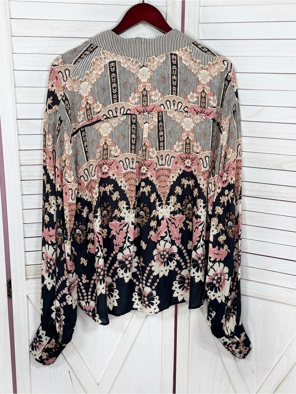 Free People Virgo Baby Floral Boho Oversized Button Up Shirt Black Multi Medium - Picture 9 of 13